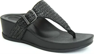 Aetrex Women's Kate Sandal In Black