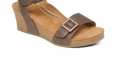 AETREX WOMEN'S LEXA QUARTER STRAP WEDGE IN BRONZE