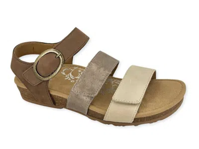 Aetrex Women Lilly Sandal In Taupe In Gray