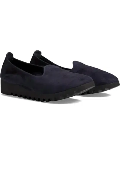 Aetrex Women's Liz Slip-on Shoe In Navy Suede In Blue