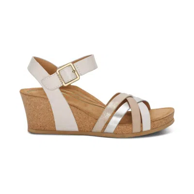 Aetrex Women's Noelle Wedge Sandal In Ivory In White