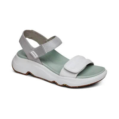 Aetrex Women's Whit Strappy Sport Sandal In Mint In Green