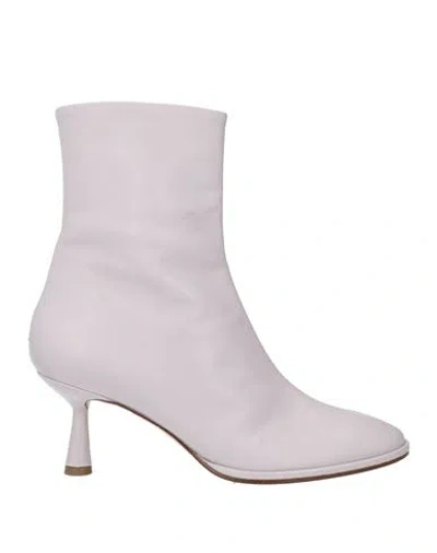 Aeyde Aeydē Woman Ankle Boots Lilac Size 8 Leather In White