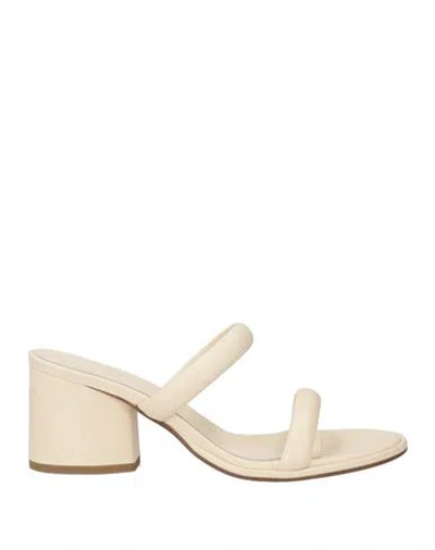 Aeyde Anni Leather Mules In Cream