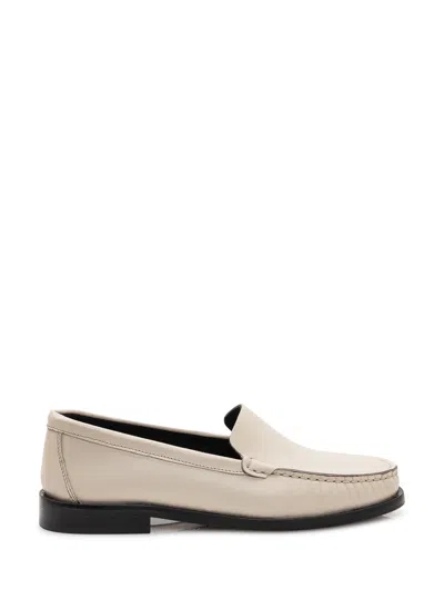 Aeyde Arthur Loafers - Effortless Elegance In Creamy