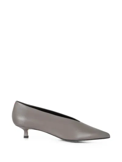 Aeyde Clara Pointed-toe Leather Kitten-heel Pumps In Gray