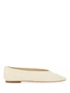 Aeyde 'moa' Choked-up Leather Flats In White