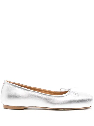 Aeyde Gabriella Laminated Nappa Leather In Silver