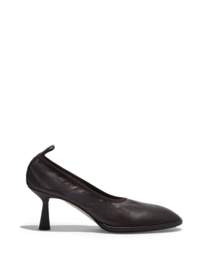 Aeyde Giulia Leather Heeled Pumps In Brown