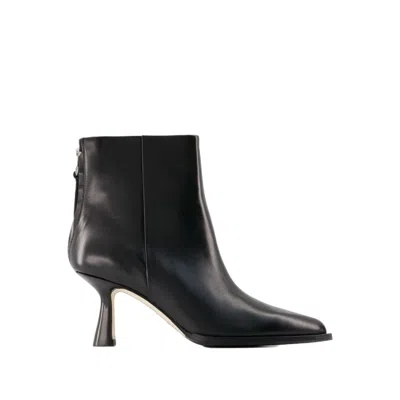 Aeyde Lola Leather Ankle Boots In Black