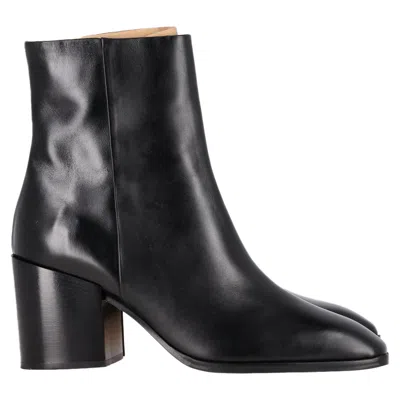 Aeyde Leandra Block Heel Ankle Boots In Black Leather