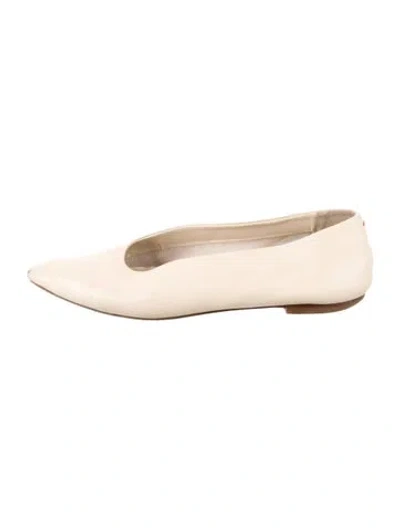 Pre-owned Aeyde Leather Ballet Flats In Neutral