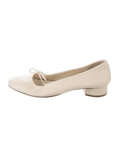 Pre-owned Aeyde Leather Ballet Flats In Neutral