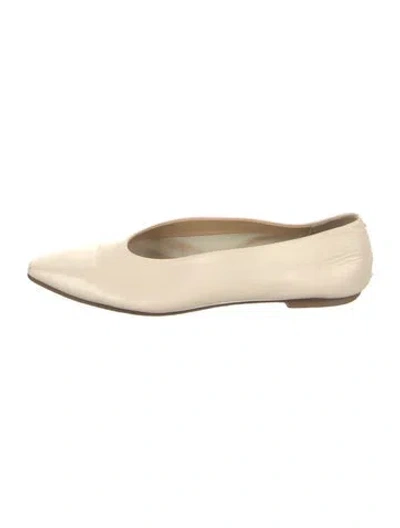 Pre-owned Aeyde Leather Flats In Neutral