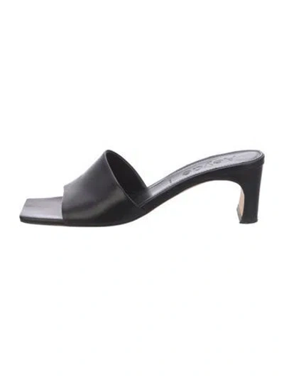 Pre-owned Aeyde Leather Slides In Black