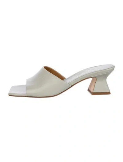 Pre-owned Aeyde Leather Slides In Grey