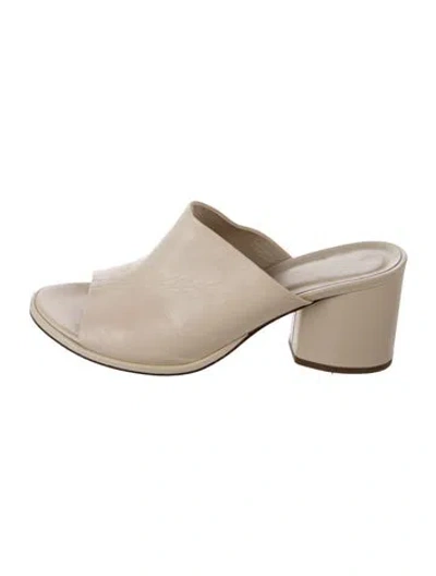 Pre-owned Aeyde Leather Slides In Neutrals