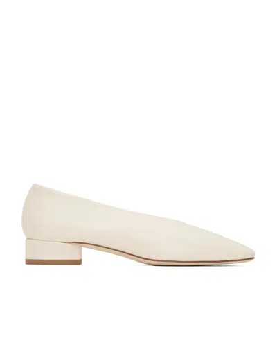 Aeyde Logo Shoes With Low Heels In White