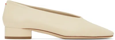 Aeyde Off-white Delia Leather Ballerina Flats In Creamy
