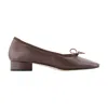 Aeyde Onda Flat In Brown