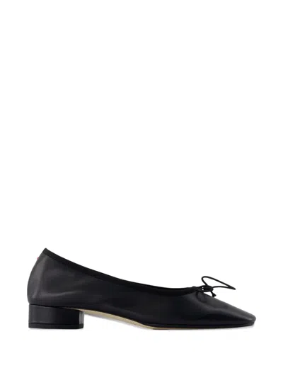 Aeyde Onda Round-toe Pumps In Black