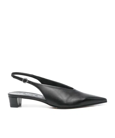 Aeyde Pointed Low-heeled Sandals In Black