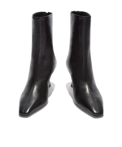Aeyde Solid Color Ankle Heeled Boots In Black