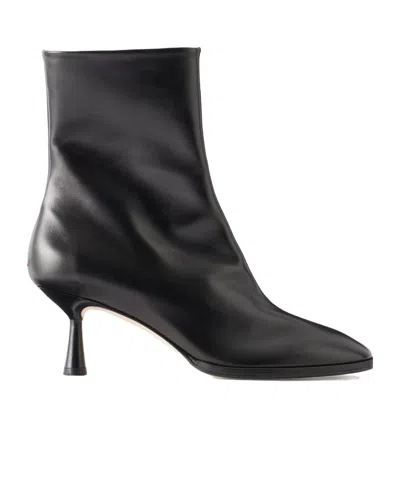 Aeyde Solid Leather Ankle Boots In Black