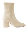 Aeyde Solid Leather Ankle Boots In White