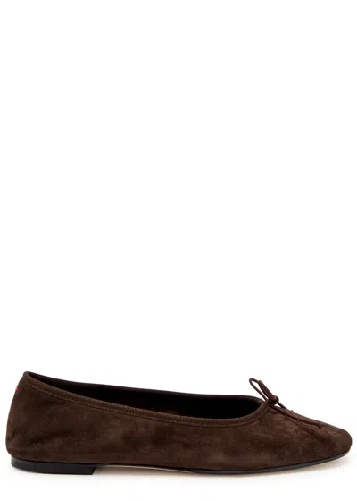 Aeyde Tiby Kid Bow-appliquéd Suede Ballet Flats In Brown