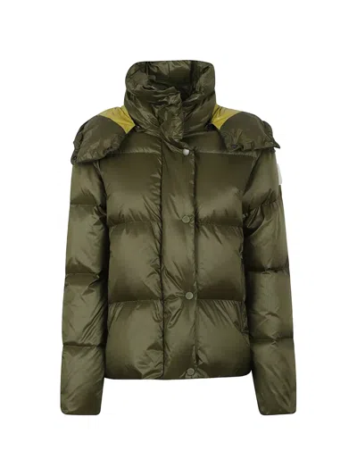 After Label Kipnuk Quilted Hooded Jacket In Green