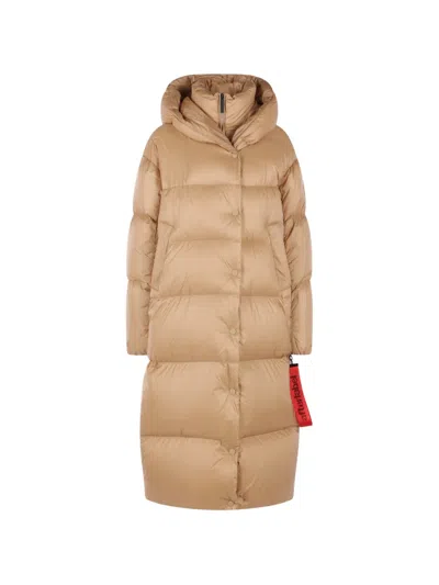 After Label Montreaux Quilted Hooded Coat In Neutral