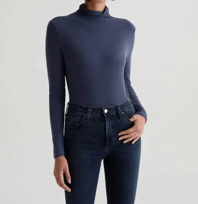 Ag Chels Slim Turtleneck Top In Blue Stone
