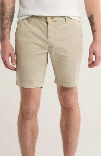 Ag Wanderer 8.5-inch Stretch Cotton Chino Shorts In Sulfur Desert Dune