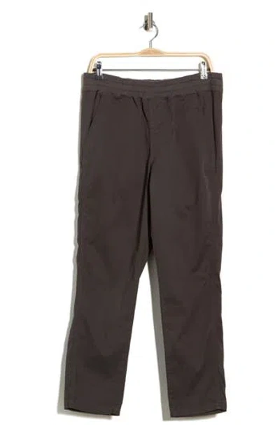 Ag Wyatt Cotton Blend Pants In Burgundy