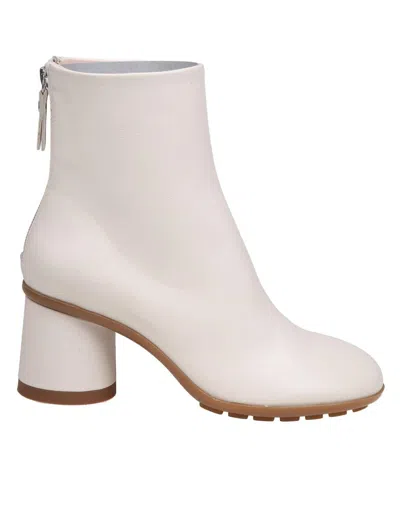 Agl Attilio Giusti Leombruni Agl Leather Ankle Boot In Beige