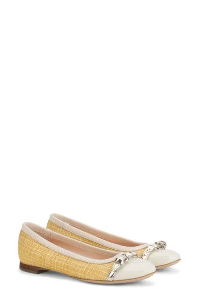 Agl Attilio Giusti Leombruni Agl Mae Cap Toe Flat In Chal-beig-gess-gold