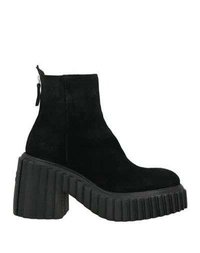 Agl Attilio Giusti Leombruni Agl Woman Ankle Boots Black Size 10 Leather