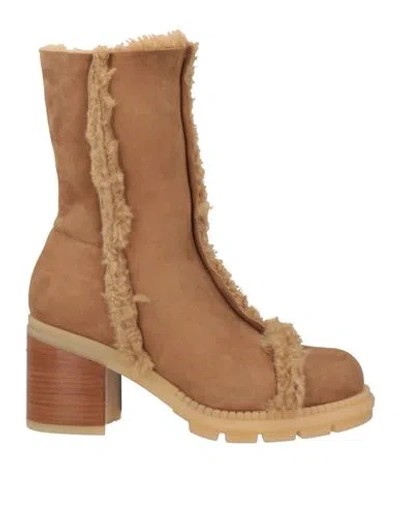 Agl Attilio Giusti Leombruni Agl Woman Ankle Boots Camel Size 8 Leather In Brown