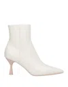Agl Attilio Giusti Leombruni Ankle Boots In White