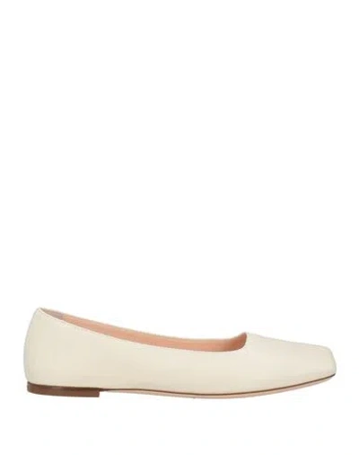 Agl Attilio Giusti Leombruni Agl Woman Ballet Flats Ivory Size 7 Leather In Nude