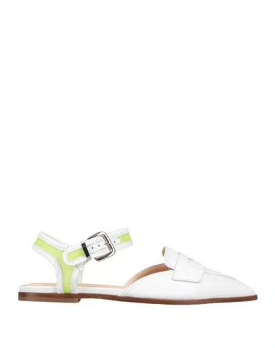 Agl Attilio Giusti Leombruni Agl Woman Ballet Flats White Size 8 Leather, Plastic