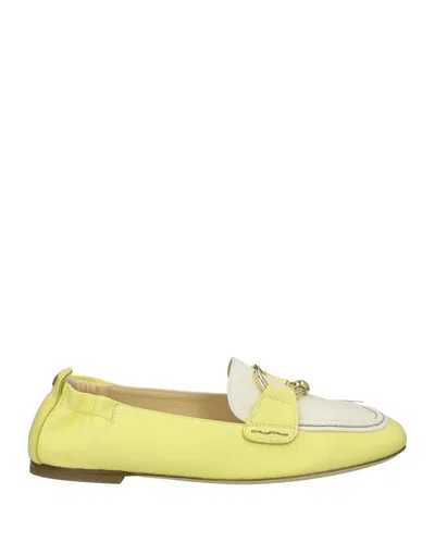 Agl Attilio Giusti Leombruni Loafers In Yellow