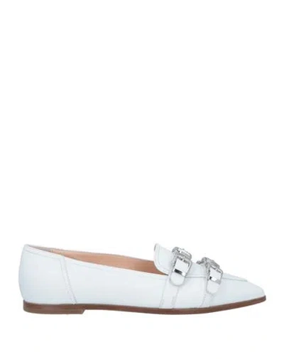 Agl Attilio Giusti Leombruni Agl Woman Loafers White Size 11 Leather