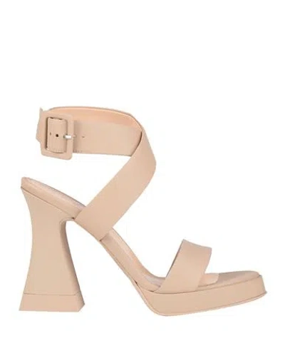 Agl Attilio Giusti Leombruni Agl Woman Sandals Beige Size 8 Leather