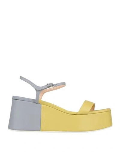 Agl Attilio Giusti Leombruni Agl Woman Sandals Acid Green Size 10 Leather