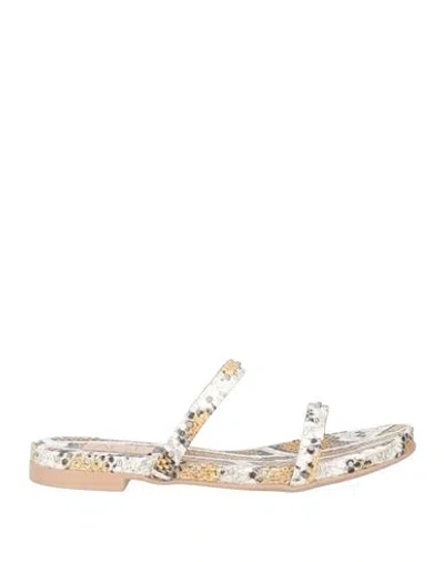 Agl Attilio Giusti Leombruni Agl Woman Sandals White Size 7.5 Soft Leather