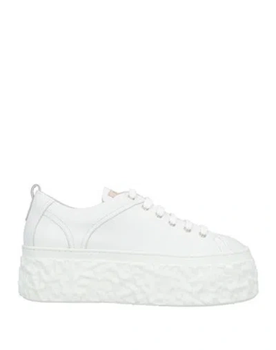 Agl Attilio Giusti Leombruni Agl Woman Sneakers White Size 6 Leather