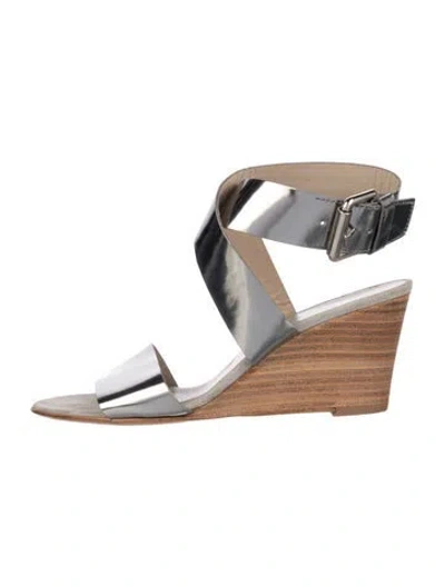 Pre-owned Agl Attilio Giusti Leombruni Leather Pumps In Silver