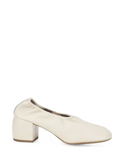 Agl Attilio Giusti Leombruni Tina Elasticated Pumps In Neutral
